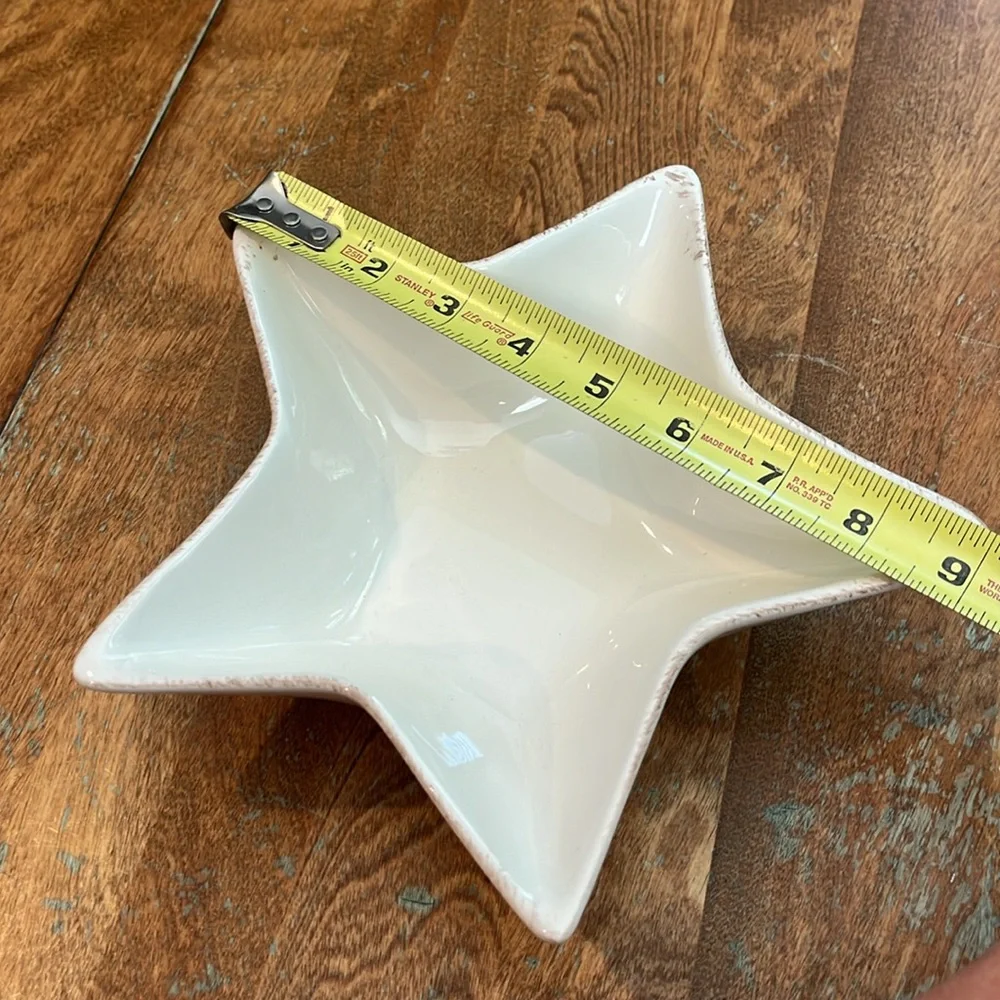 Pottery Barn Rustic Star Shaped Ceramic Serving Bowl Ivory 9